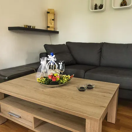 Holiday home Seeburg: Cozy Lakeside Retreat For Two *